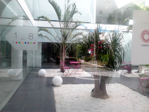 Oficinas Lola Pirindola